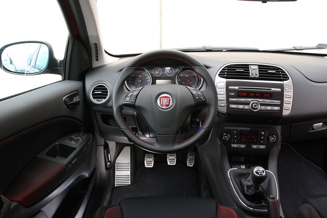 Fiat Stilo wymiana wspomagania kierownicy Wnętrze
