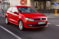 13. Volkswagen Polo spadł z 10 w 2011 na 13 miejsce w 2012 roku. W 2012 roku skradziono 207 sztuk tego auta. Volkswagen Polo 1.2 TSI DSG Highline, Fot. Moto.wieszjak.pl 13. Volkswagen Polo spadł z 10 w 2011 na 13 miejsce w 2012 roku. W 2012 roku skradziono 207 sztuk tego auta. Volkswagen Polo 1.2 TSI DSG Highline, Fot. Moto.wieszjak.pl