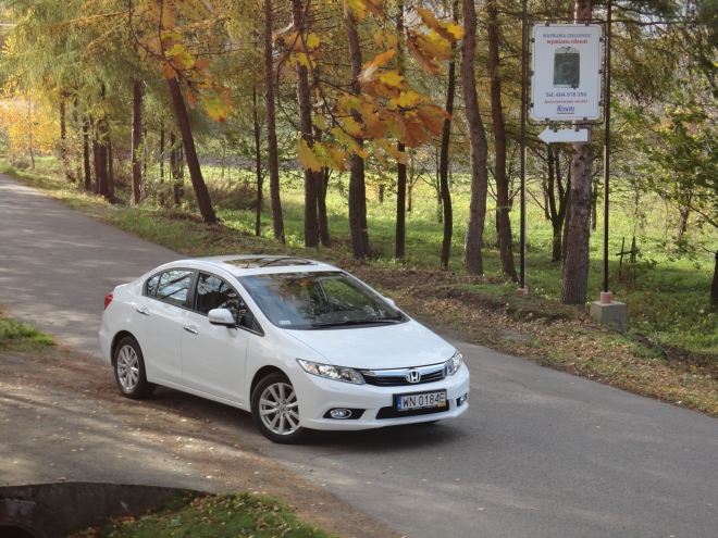 Honda Civic 4d - przód