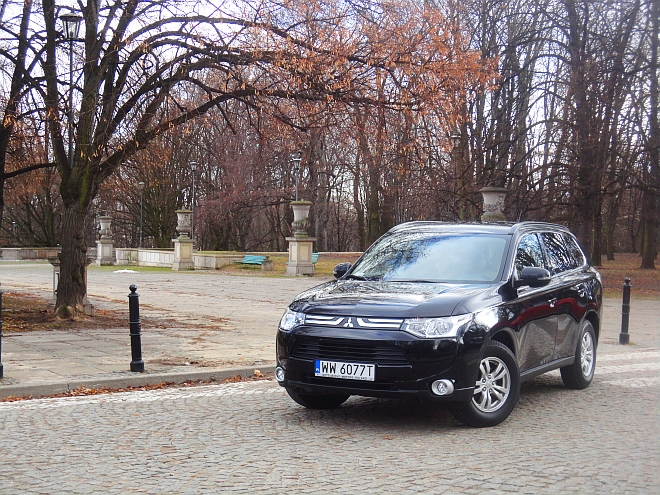 Mitsubishi Outlander - przód