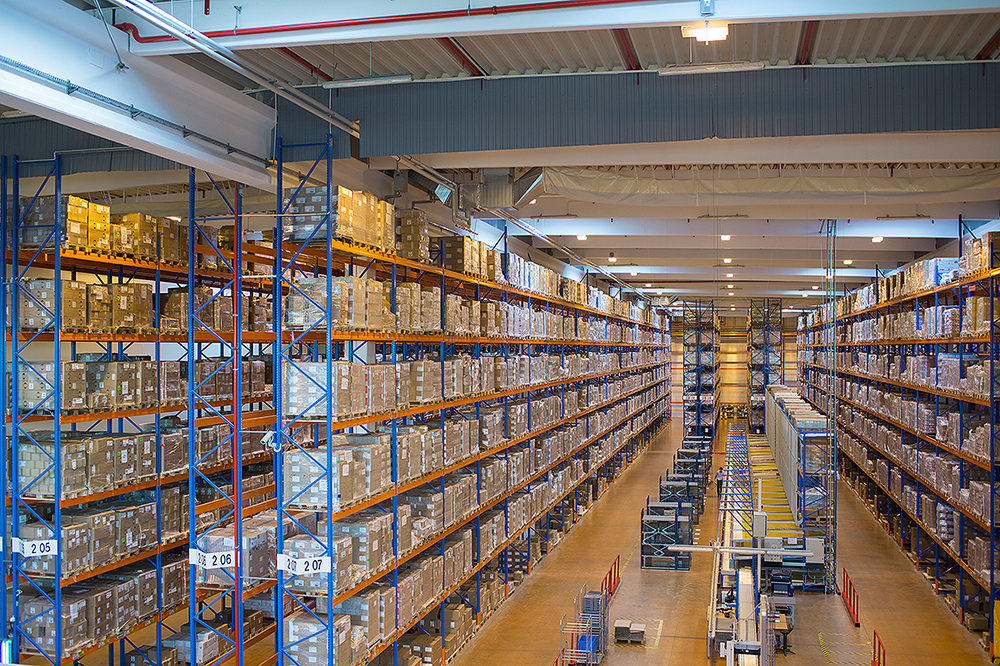 Centrum dystrybucyjne Sanofi na platformie FM Logistic w Błoniu k. Warszawy